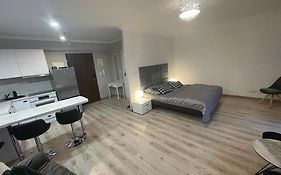 Sweet Apartment-Free Parking-Pościel Hotelowa